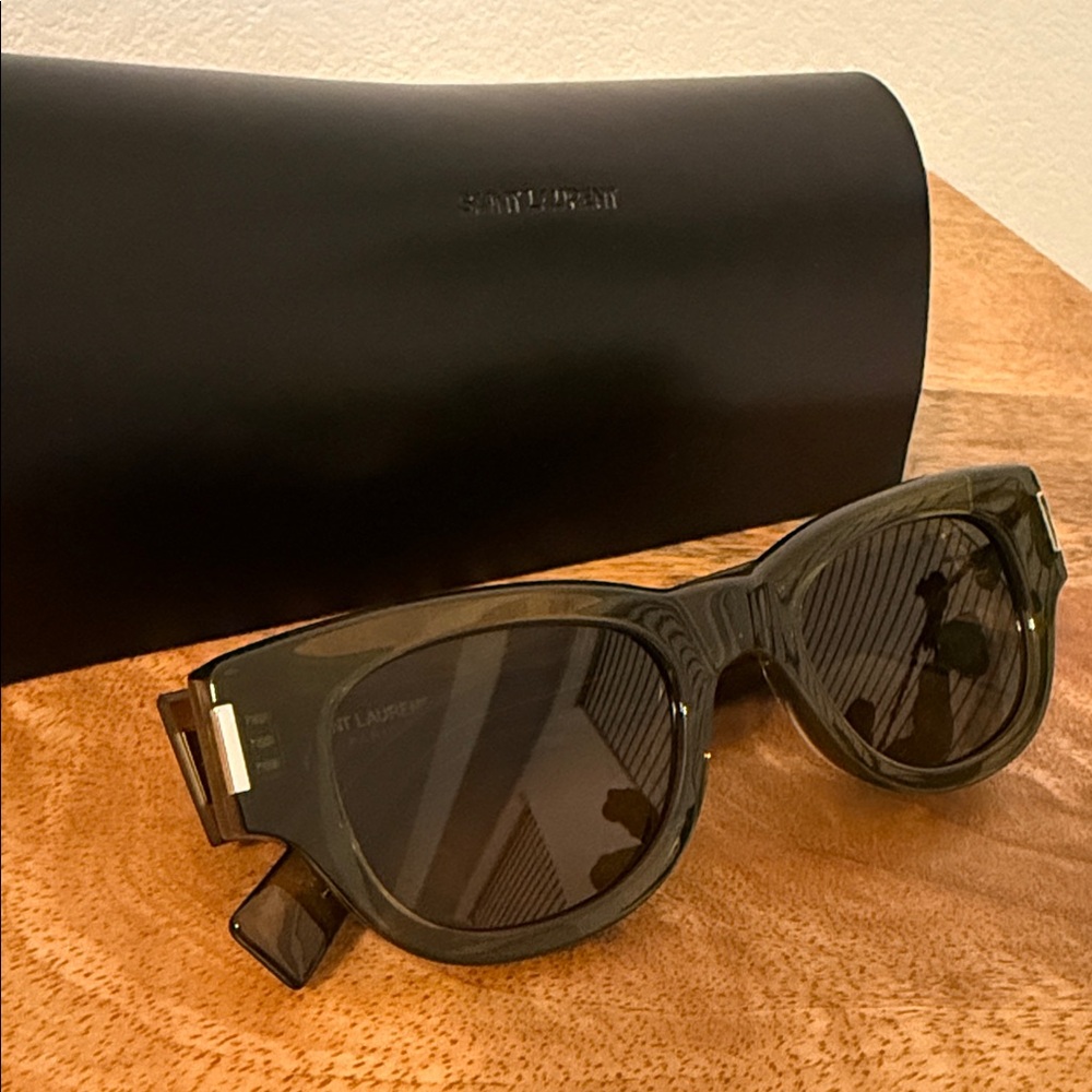 Saint Laurent SL 573 Sunglasses - Picture 8 of 11